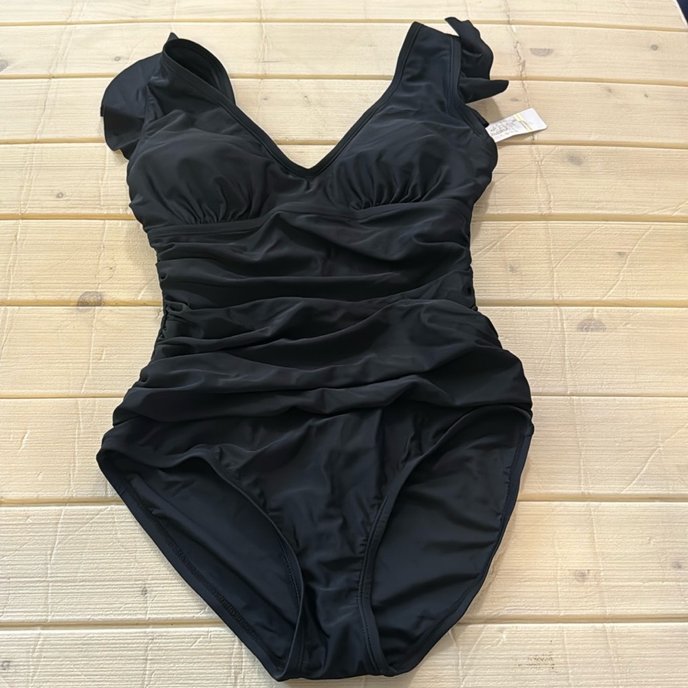Women’s swimsuit NWT